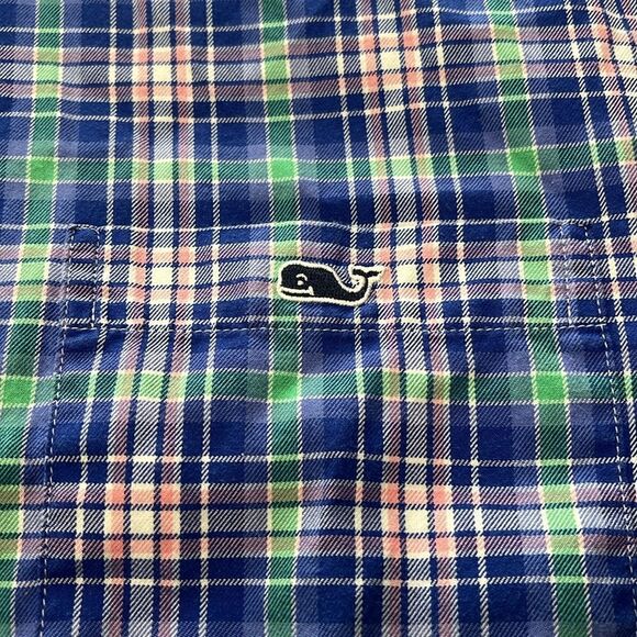 Vineyard Vines long sleeve button down shirt size medium - Picture 4 of 5
